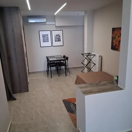 Seashore B * Peraía