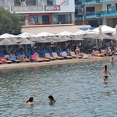 Seashore B * Peraía