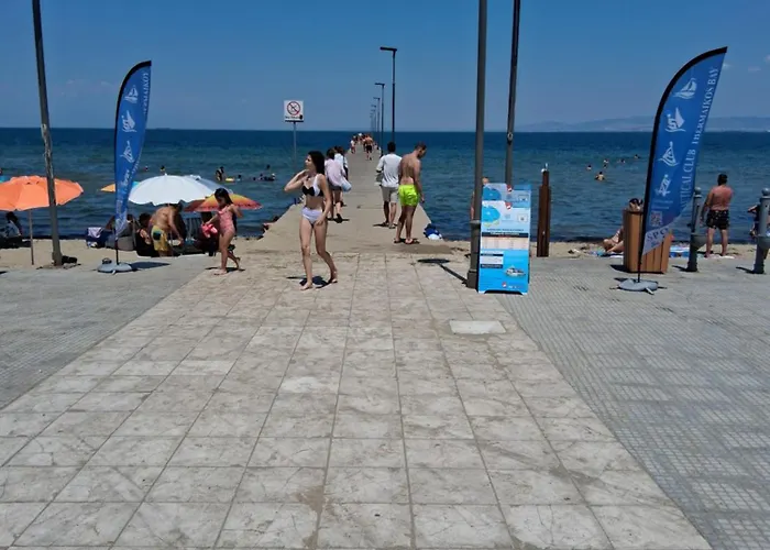 Seashore B Apartamento Peraía