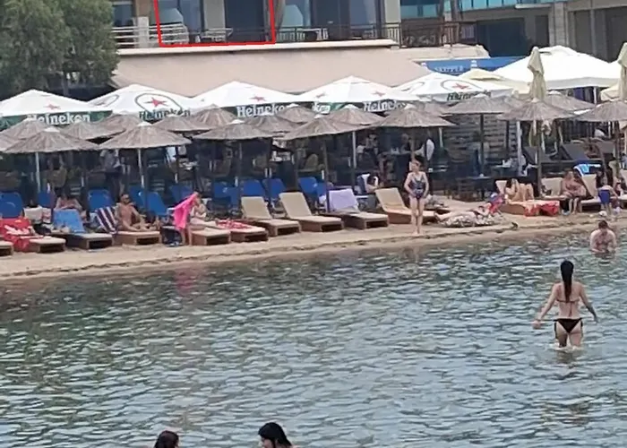 Seashore B * Peraía