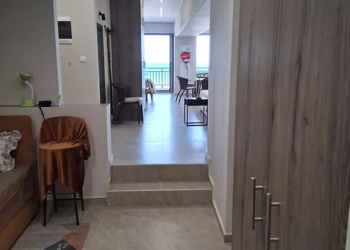 Seashore B Apartament Peraía